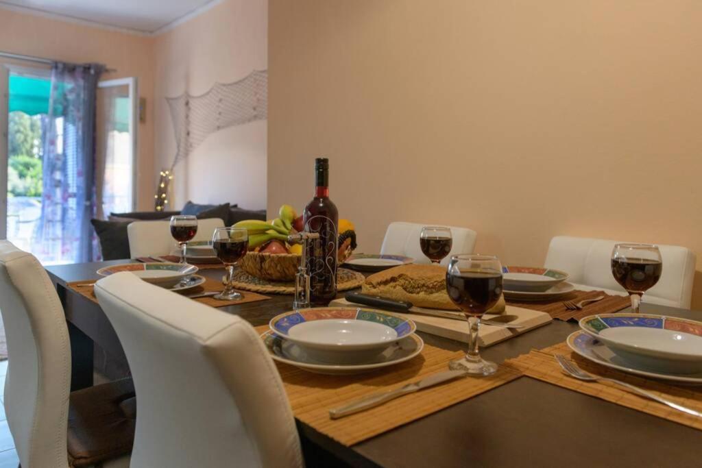 Bright Newly Renovated Apt Near Beach & Center+Ac Anemomylos Exteriér fotografie