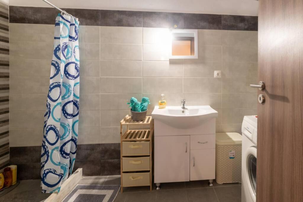 Bright Newly Renovated Apt Near Beach & Center+Ac Anemomylos Exteriér fotografie